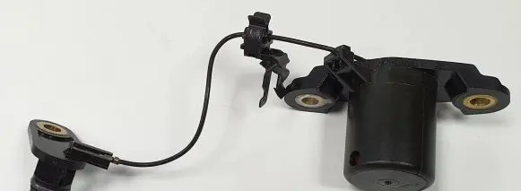 Mercedes-Benz SLK R171 Oil level sensor A0011530332