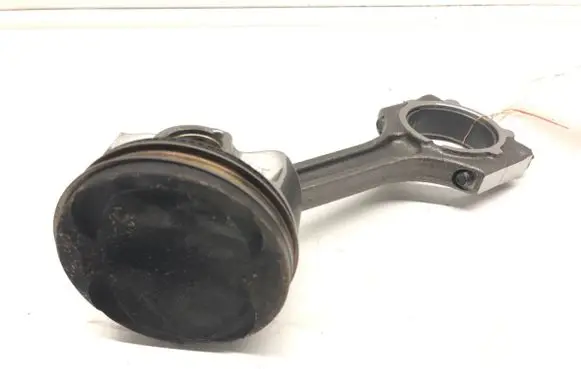Hyundai Kona I Piston with connecting rod G3LE