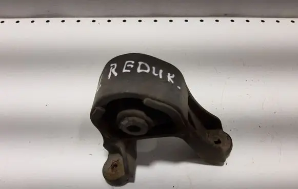 Honda CR-V Rear differential mounting bracket 