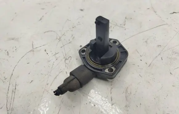 Volkswagen PASSAT B6 Oil level sensor 1J0907660C 6PR00807903