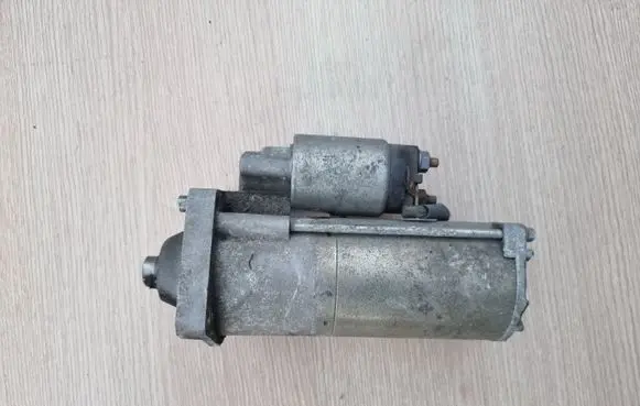 Volvo V60 Starter motor 30659314