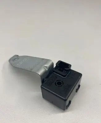 Toyota Land Cruiser (J120) Horn buzzer relay 8665251010 0689003150 8665060090