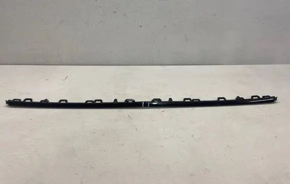 Volkswagen PASSAT B8 Front bumper splitter molding 3G0853245D