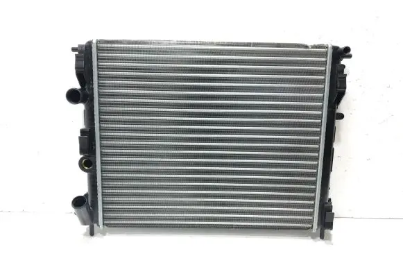 Renault Kangoo I Coolant radiator 7711134332 8200778910 8200156548