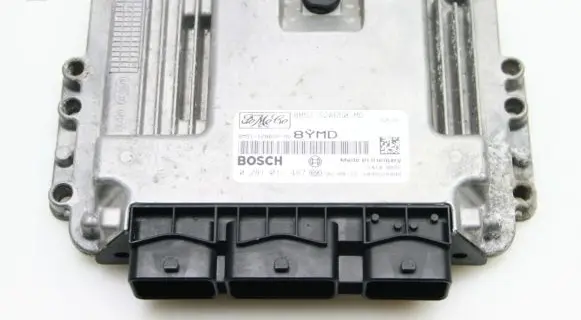 Ford Focus Engine control unit/module 8M5112A650MD