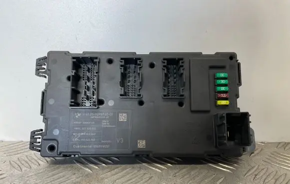BMW 3 F30 F35 F31 Central body control module 9298960 61359298960 A2C30450209