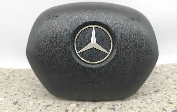 Mercedes-Benz GL X166 Steering wheel airbag 16686000029