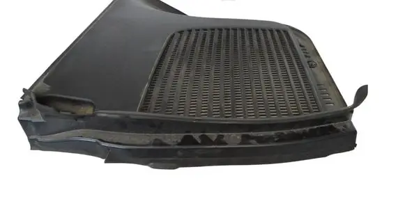 Iveco Daily 6th gen Wiper trim A2538305200