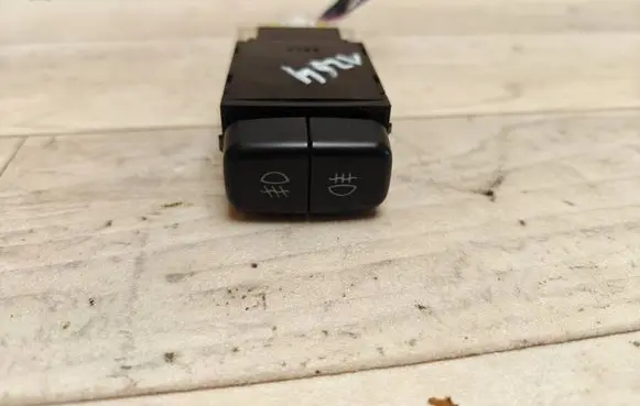 Mitsubishi Grandis Fog light switch