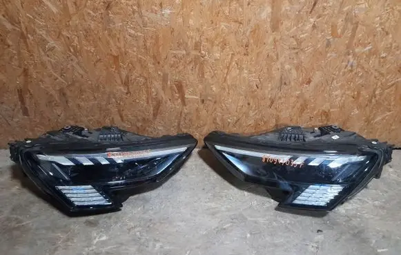 Audi A3 8Y Headlights/headlamps set 8Y0941035F