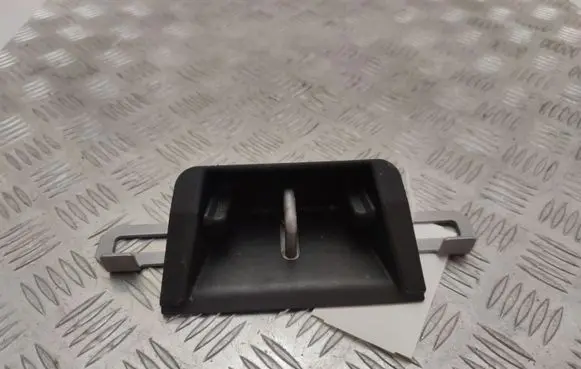 Volvo XC90 Loading door lock loop/hook striker 39831946