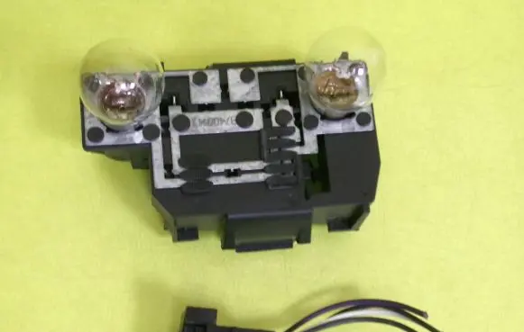 Renault Megane I Tail light bulb cover holder