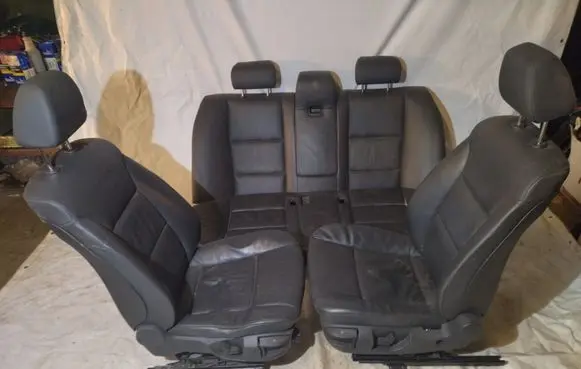 Seat set