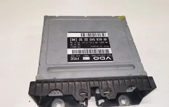 Mercedes-Benz CLK A208 C208 Engine control unit/module 0195452232