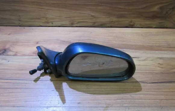 Mazda 626 Front door electric wing mirror e13010519
