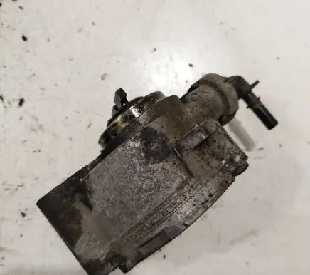 Vacuum pump