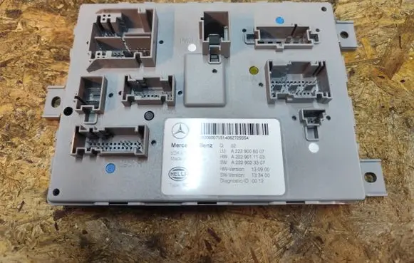 Mercedes-Benz C W205 Comfort/convenience module A2229006007 A2039000007 A2229023307