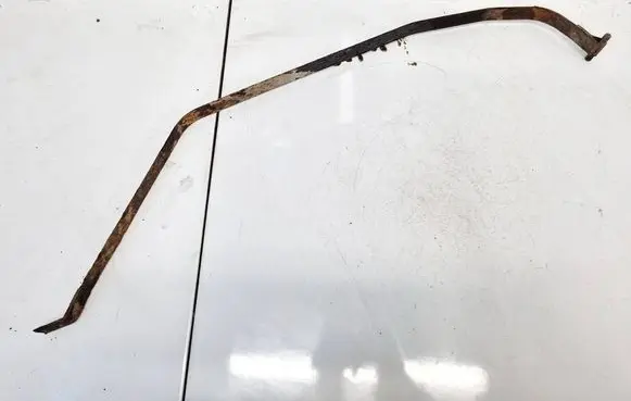 Nissan Quest Fuel tank mounting bracket 