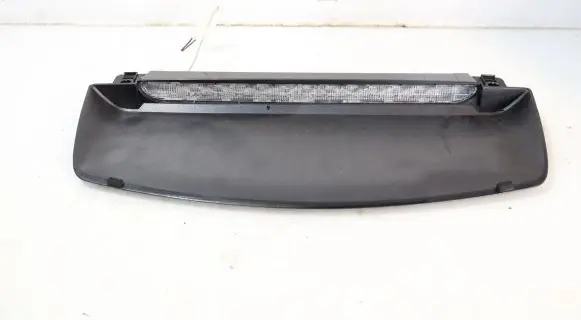 Nissan Primera Third/center stoplight