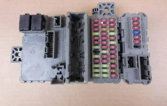 Honda Civic X Fuse module TGHG010