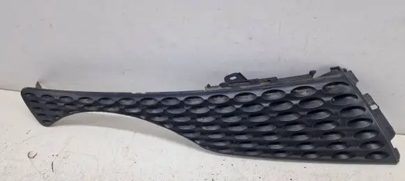 Nissan Juke I F15 Front bumper lower grill 620741KA6A