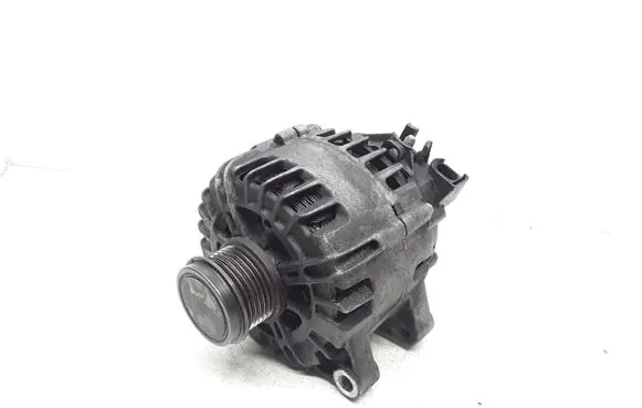 Volvo V40 Generator/alternator 30644799