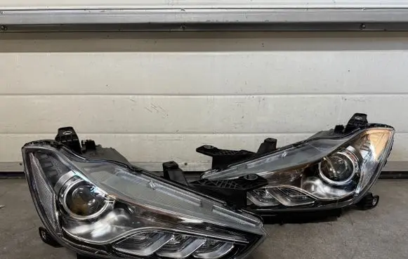 Maserati Ghibli Headlights/headlamps set 00670038232