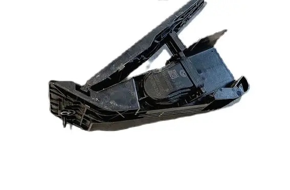 BMW 3 E90 E91 Accelerator throttle pedal 6853175