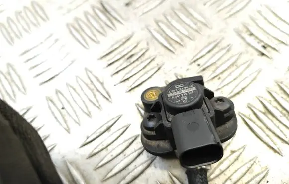 Mercedes-Benz C W204 Air pressure sensor A6511530041