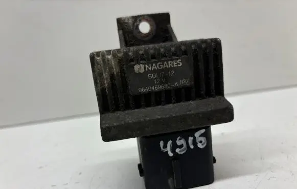 Renault Megane II Glow plug pre-heat relay 964046980A