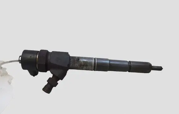 Opel Zafira B Fuel injector 0445110159