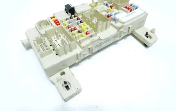 Ford Kuga I Fuse module 7M5T14A073JG 1249F1249 R19F11153F