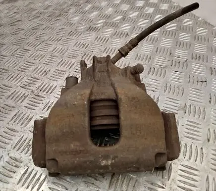 Volvo V70 Front brake caliper 9209722 9209723
