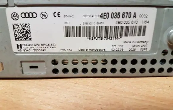 Audi A8 S8 D3 4E Radio/CD/DVD/GPS head unit 4E0035670A