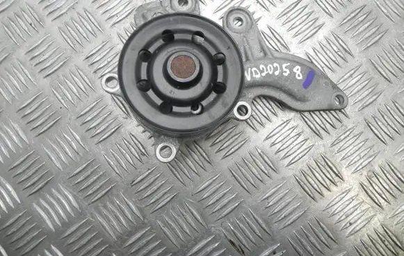 Toyota Auris E180 Water pump