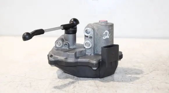 Audi A5 8T 8F Intake manifold valve actuator/motor 059129086L A2C53289031