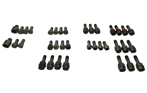 Volkswagen PASSAT B8 Nuts/bolts SK289003