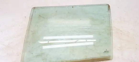 Peugeot 406 Rear door window glass 