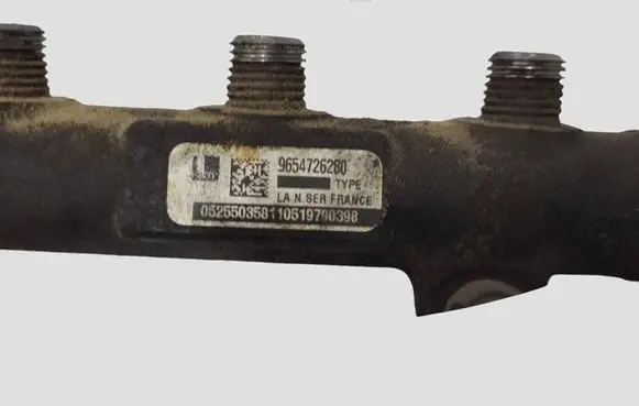 Volvo V50 Fuel main line pipe 9654726280
