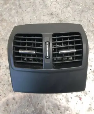 Mercedes-Benz E W212 Rear air vent grill A2128300454BILI A2128300454