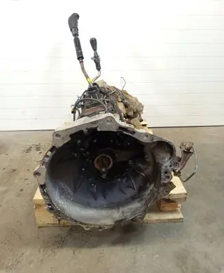 Toyota Hilux (AN10, AN20, AN30) Manual 5 speed gearbox SKRZYNIAHILUX