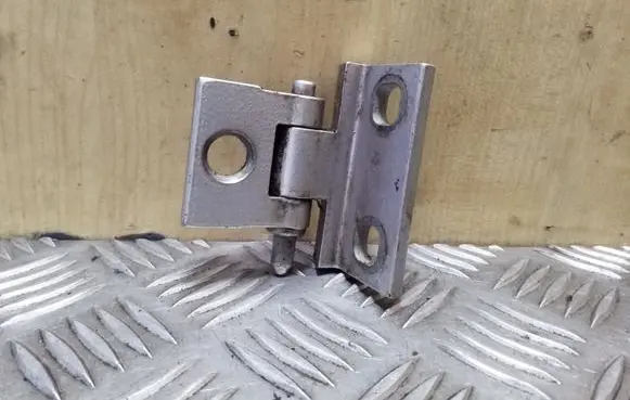 Volvo V70 Rear door upper hinge