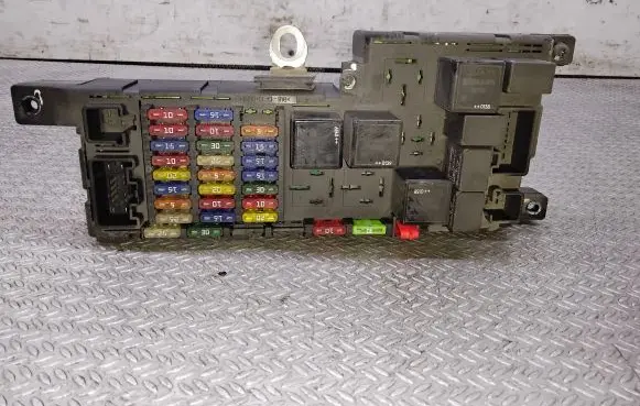 Volvo S60 Fuse module 8637841 518322326