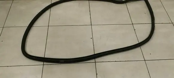 Porsche Cayman 987 Rubber seal front coupe door 98753707501