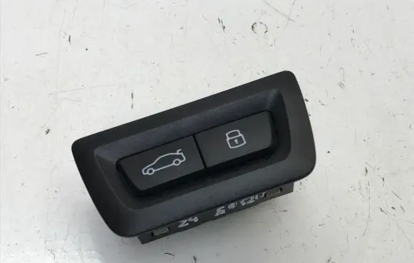 BMW 2 Active Tourer U06 Tailgate/boot open switch button 5A1B301