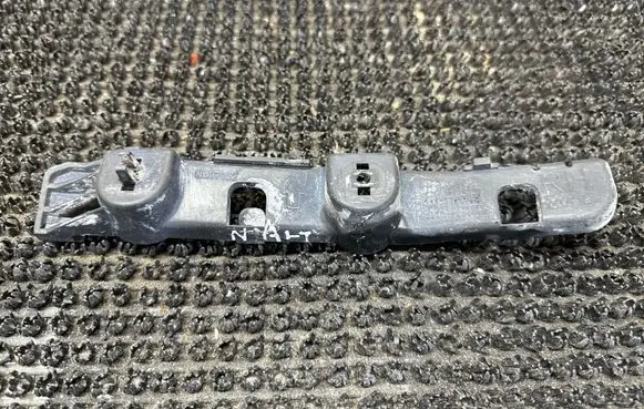 Nissan Altima Front bumper mounting bracket 62220JA000