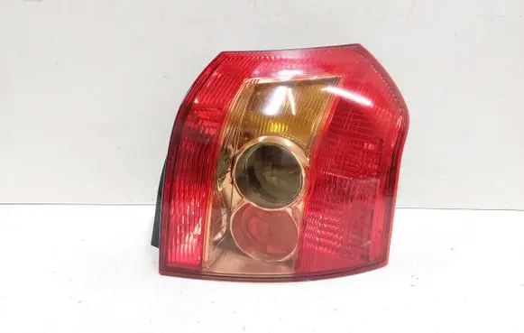 Toyota Corolla E120 E130 Rear/tail lights 10Y019