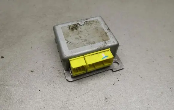 Nissan Primera Airbag control unit/module 988209F415 4079333370