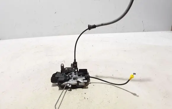 Volvo XC60 Front door lock 31349894
