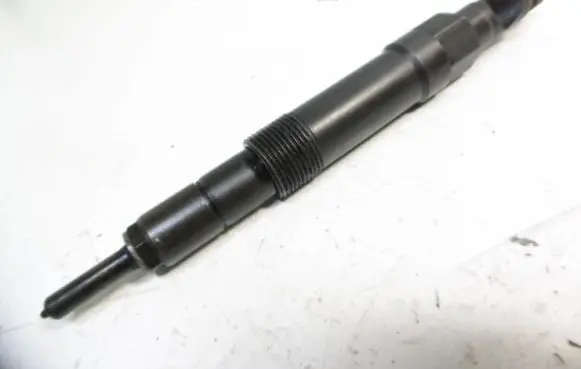 Ford Mondeo Mk III Fuel injector